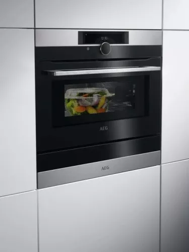 Духовой шкаф AEG KMK968000M1.jpg